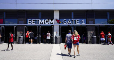 Arizona gets two new sportsbooks, one at State Farm Stadium